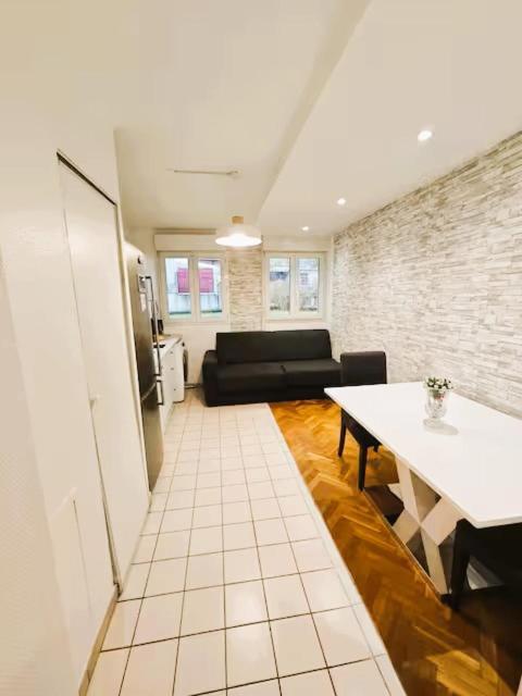 Mini-Studio Avec Kitchenette Ou Chambre Confort Avec Frigo Et Tv - Parking En Option Sur Resa ! شافييل المظهر الخارجي الصورة